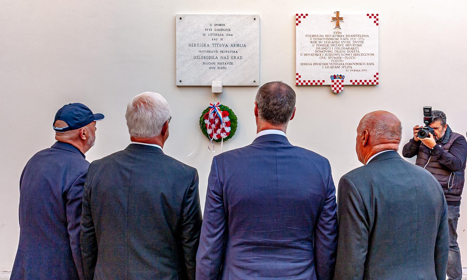 Vijenac na Spomen ploči osloboditeljima grada Splita