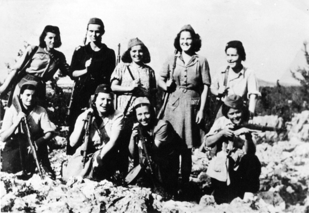 Važna uloga žena – partizanke na Dinari u srpnju 1943. (Foto: znaci.org)